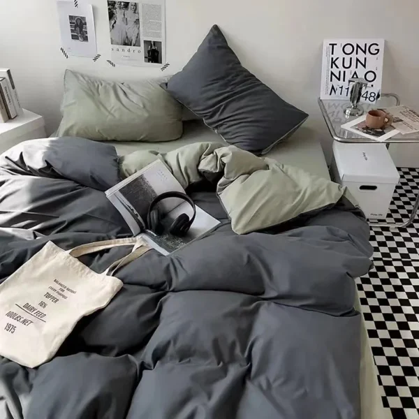 S440f6b8947724a24be17af84d1c5d451Y.webp Ins Nordic Black Dot Bedding Set