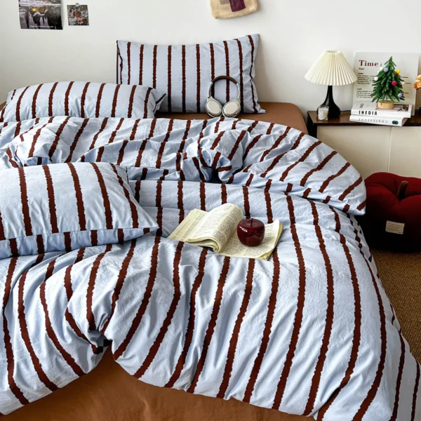S454abf8ccad4441d9de82a3a42c6c7cbc.webp 3pcs Simple Pink Striped Duvet Cover Set