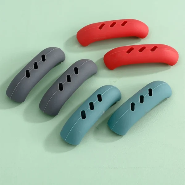 S842724ff79194b9db1b777f85f3e5986W.webp 2Pcs Silicone Pan Handle Cover Heat Insulation Assist Handle Holder Grip Sleeve Kitchen Gadgets