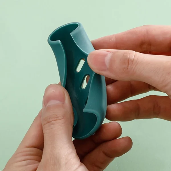 Se7813b42ab894698bb355167cbada221X.webp 2Pcs Silicone Pan Handle Cover Heat Insulation Assist Handle Holder Grip Sleeve Kitchen Gadgets